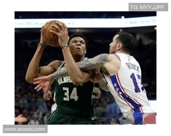 进攻犯规在篮球比赛中的影响与判罚规则解析